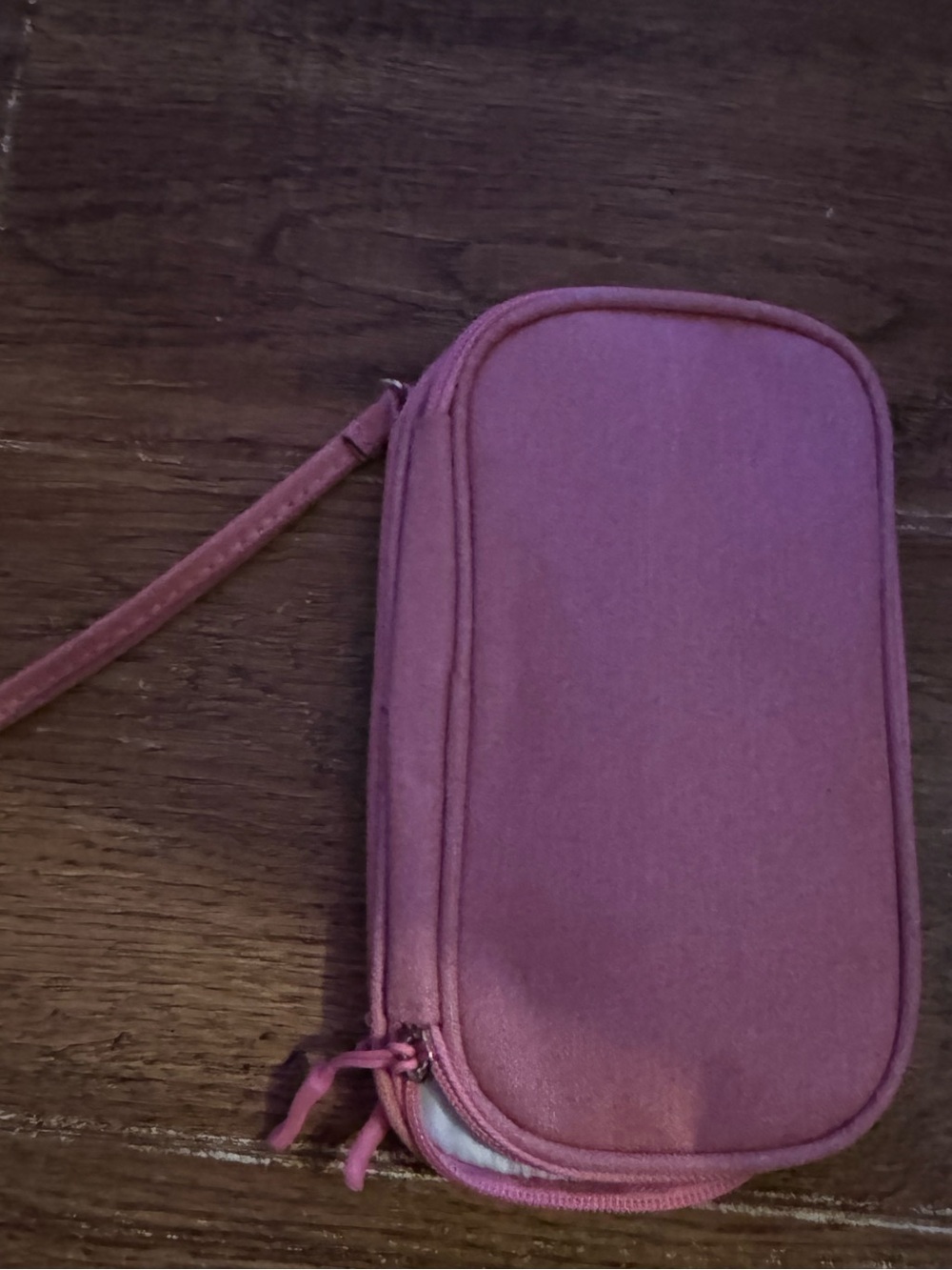 Pink tech travel case with Wrist Strap for electronics cords & blocks NEW